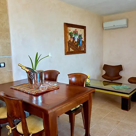 El Vinche Guia de Isora (Tenerife)